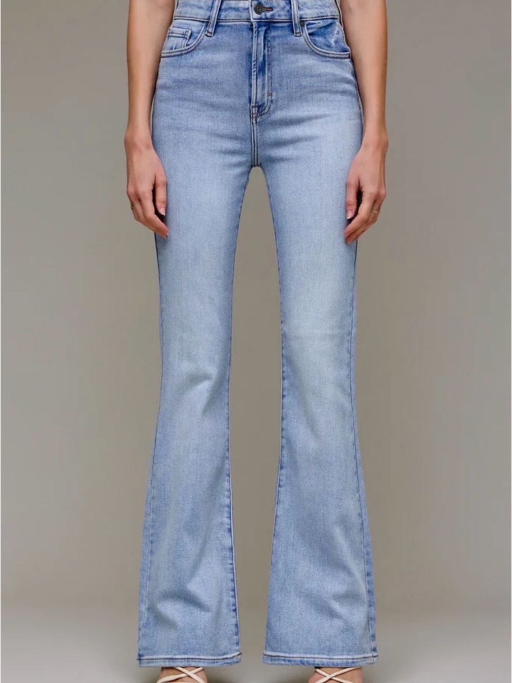 HIDDEN Jeans Happi Light Wash High Rise Classic Flare Denim Size 30 HD3124-LT